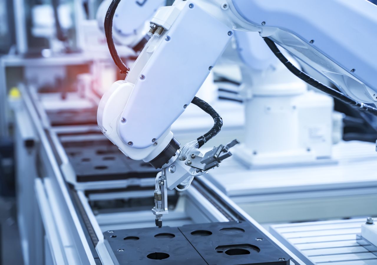 Automatyka przemysłowa – jaki ma wpływ na procesy produkcyjne?