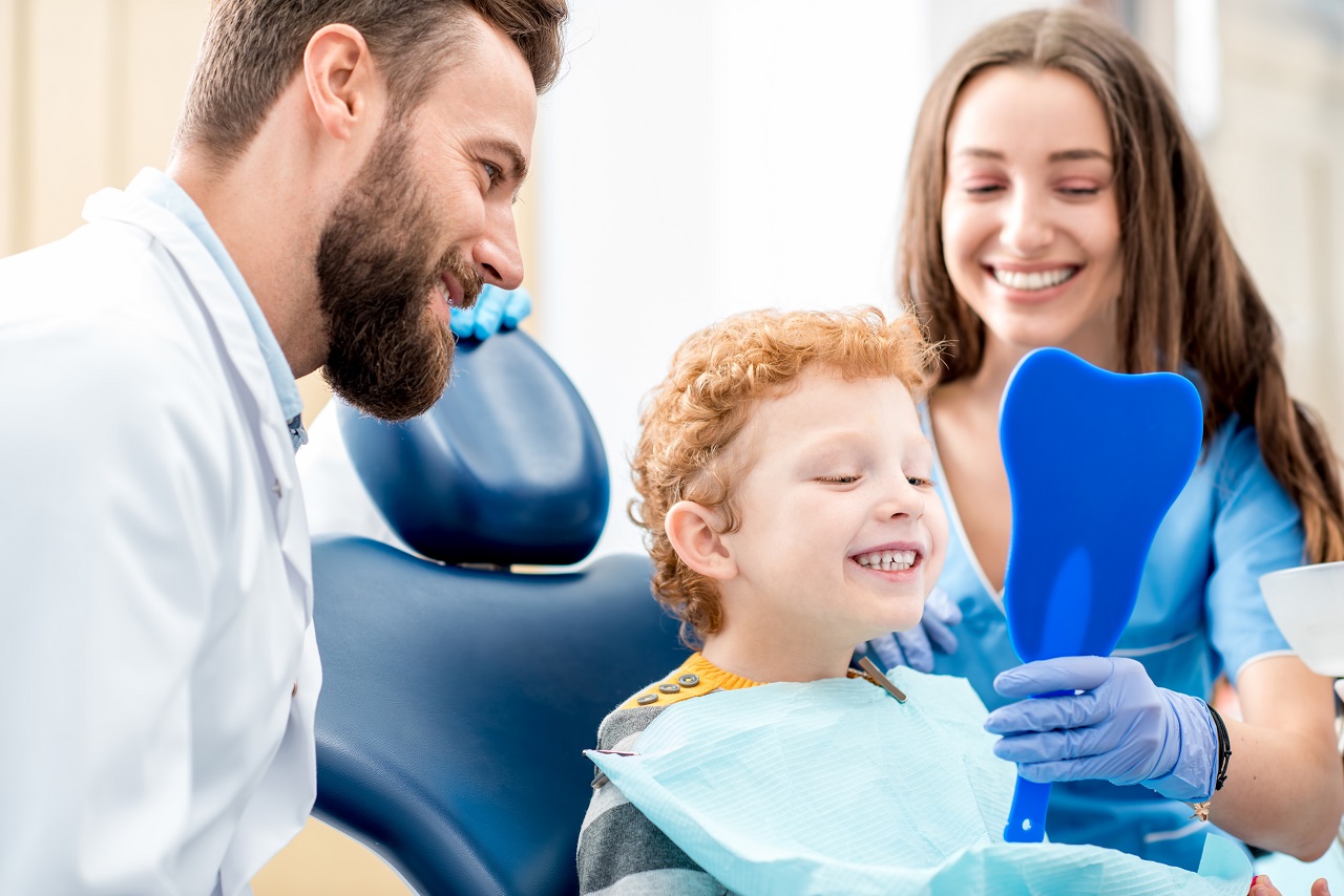 Specjalistyczna pomoc świadczona przez współczesnych stomatologów