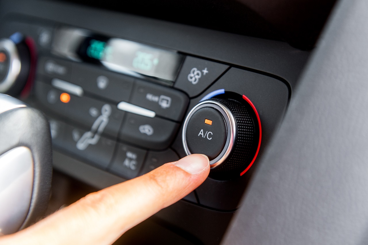 Jakie kwestie powinna spełniać klimatyzacja samochodowa, aby mogła prawidłowo działać?